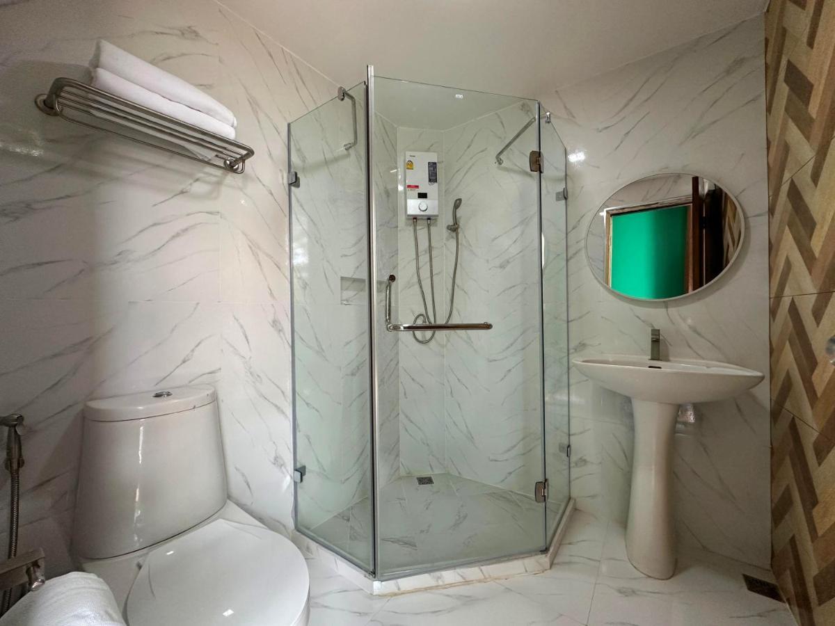 Plernpetch Hotel Surat Thani Zewnętrze zdjęcie