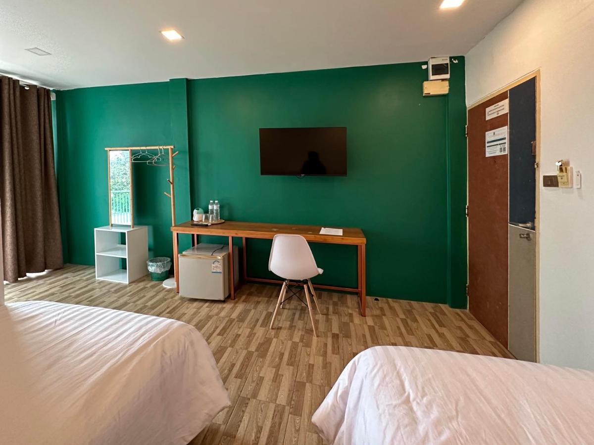Plernpetch Hotel Surat Thani Zewnętrze zdjęcie