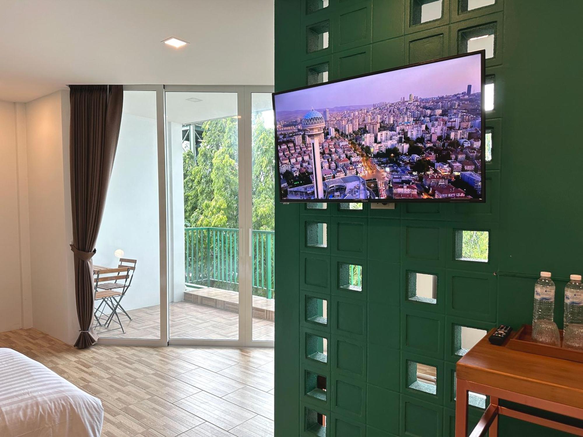 Plernpetch Hotel Surat Thani Zewnętrze zdjęcie