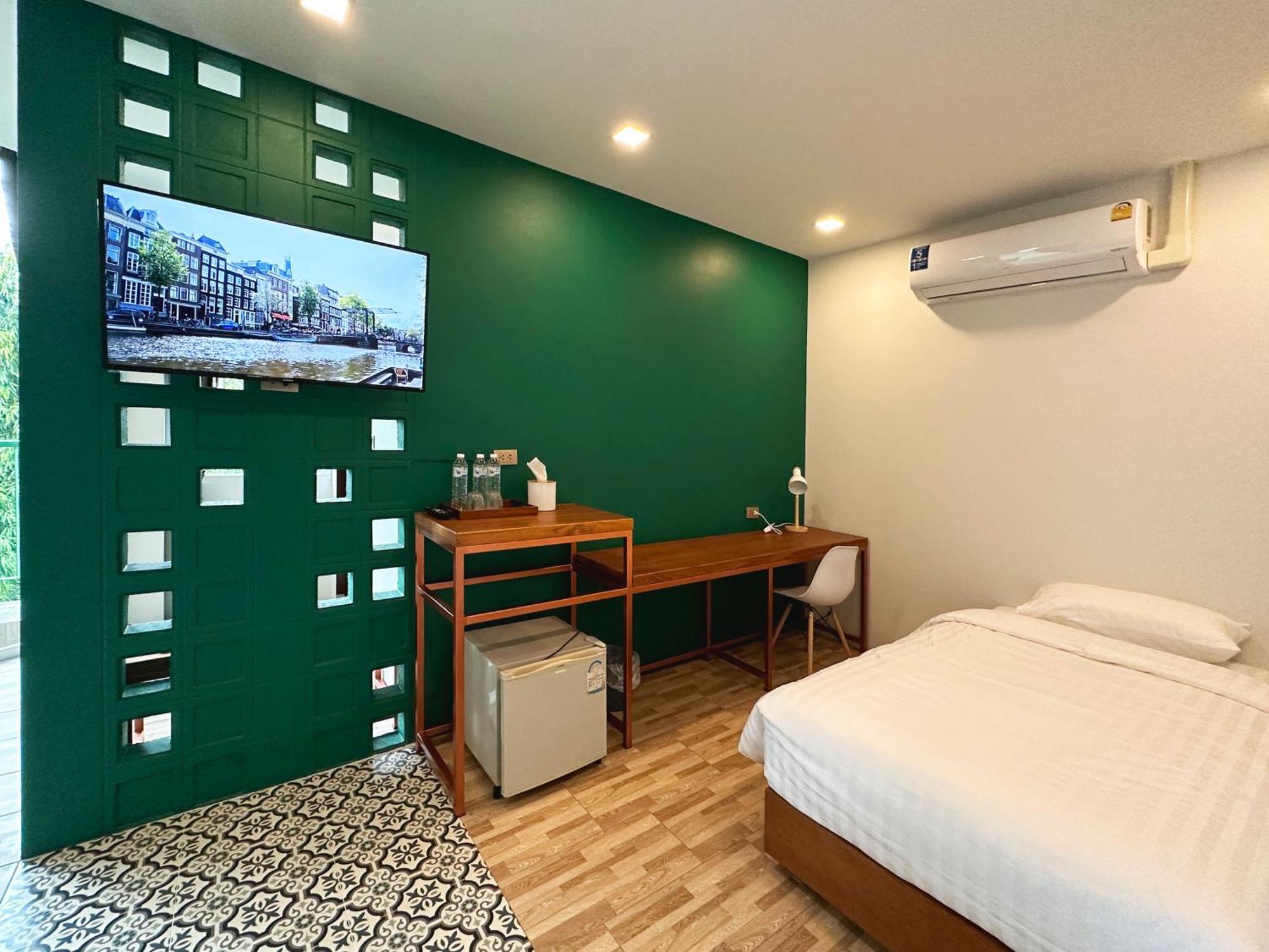 Plernpetch Hotel Surat Thani Zewnętrze zdjęcie