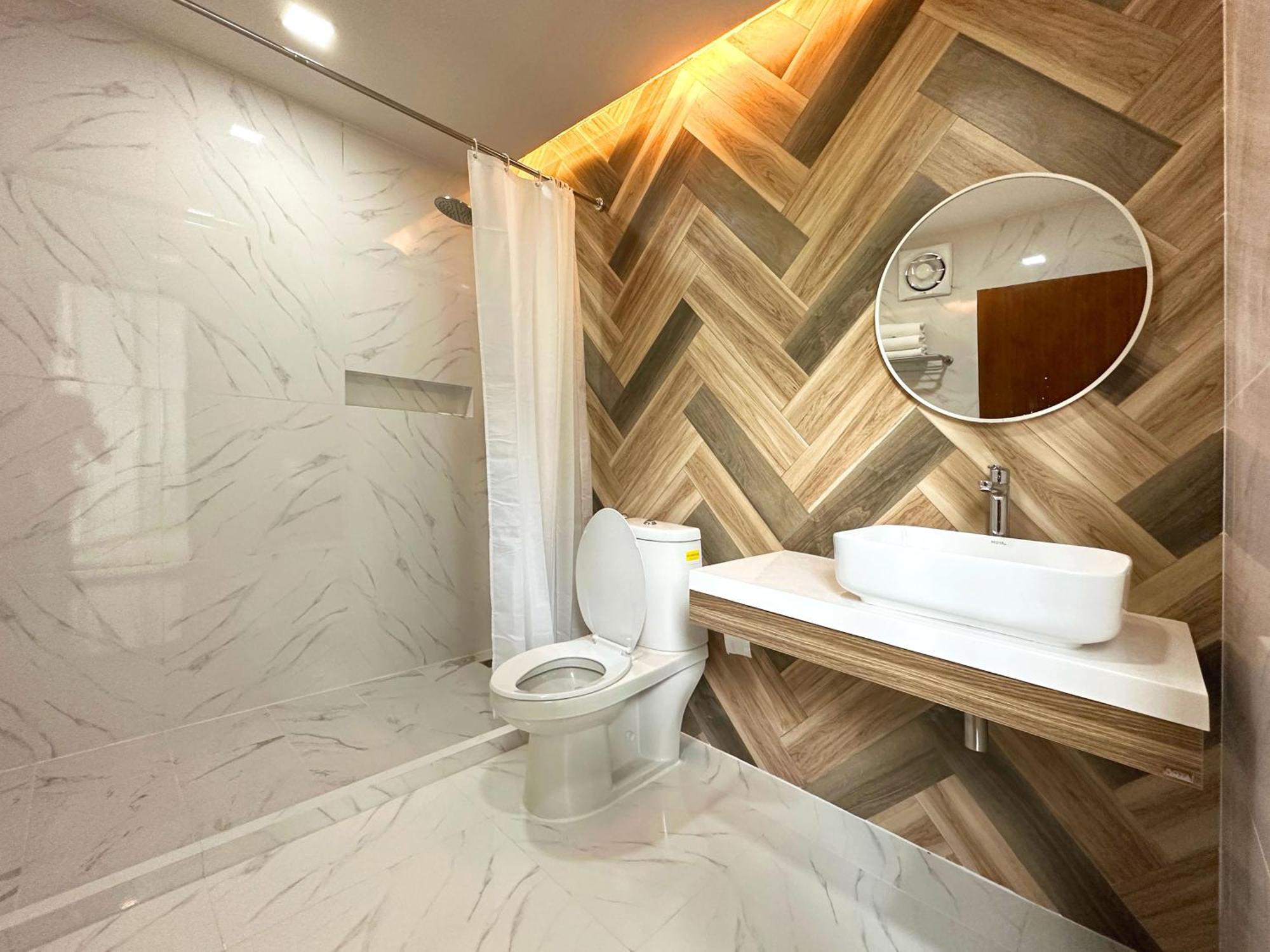 Plernpetch Hotel Surat Thani Zewnętrze zdjęcie
