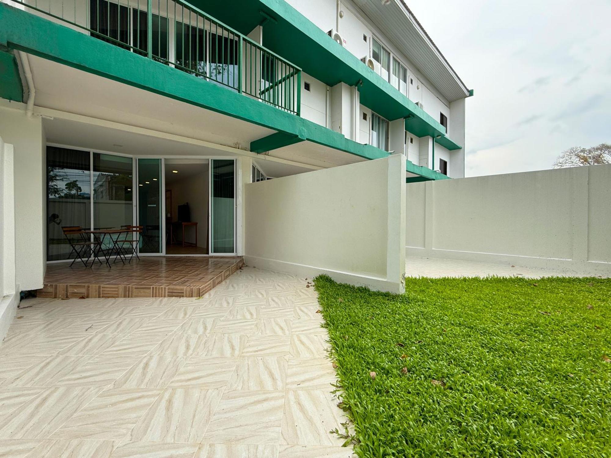 Plernpetch Hotel Surat Thani Zewnętrze zdjęcie