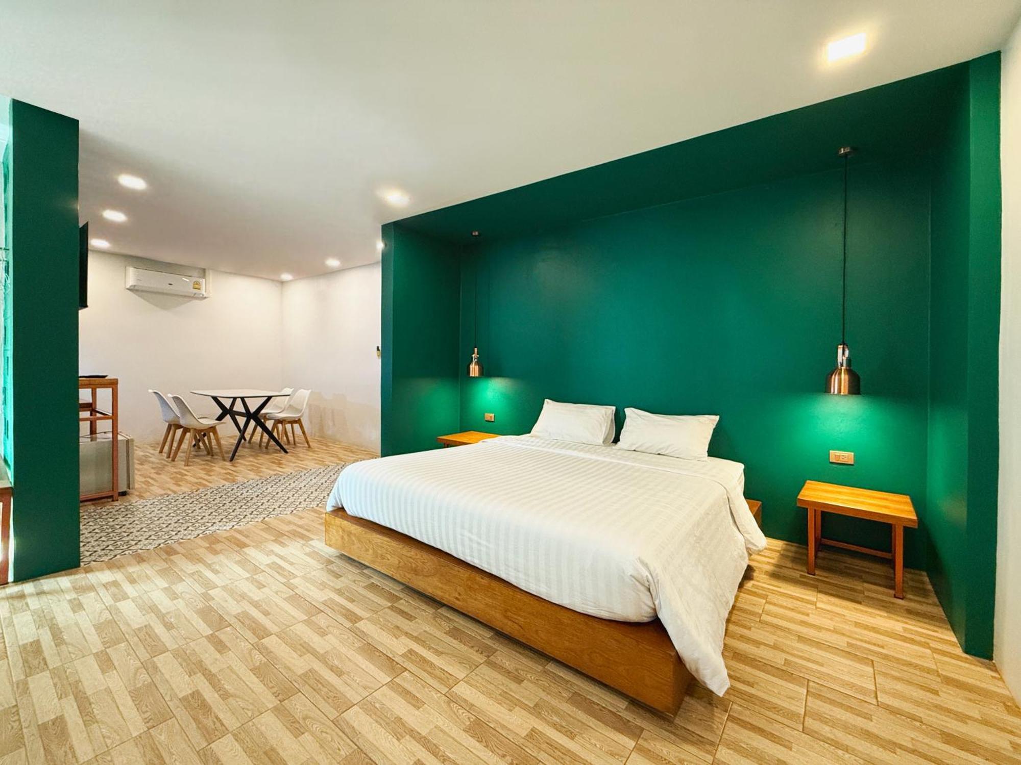 Plernpetch Hotel Surat Thani Zewnętrze zdjęcie
